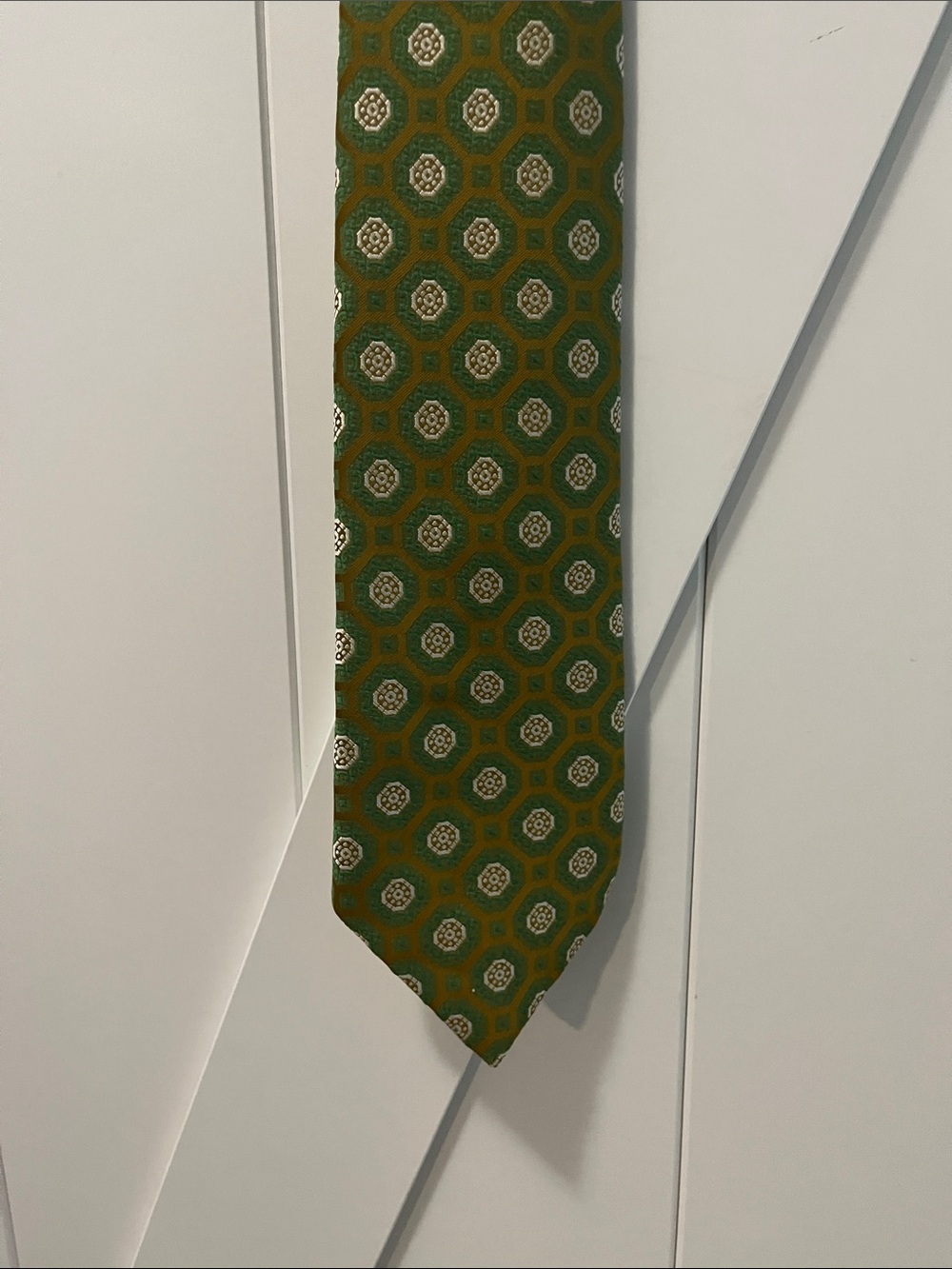 Chadwicks Green Octagon Medallion Silk Tie with Gold Accents